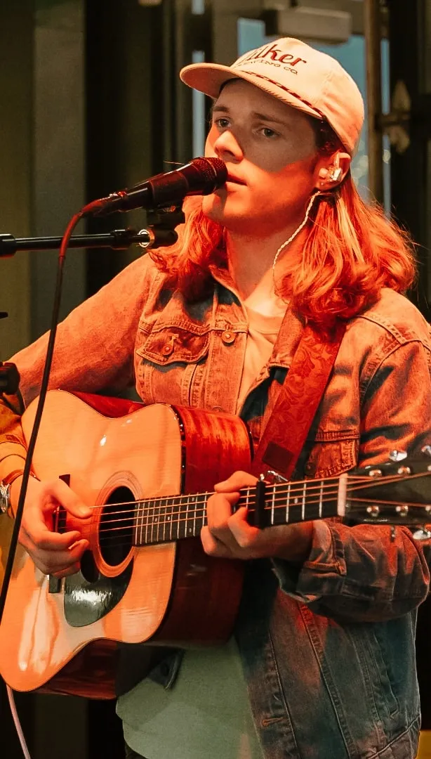 Mitchell Davis performing live at Culinary Dropout (Domain)